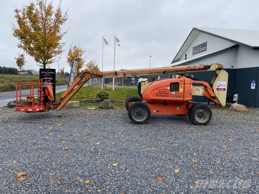 JLG 600 AJ Karos emelők