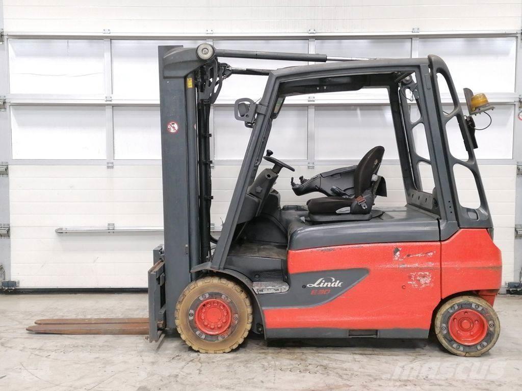 Linde E30L-01 Elektromos targoncák