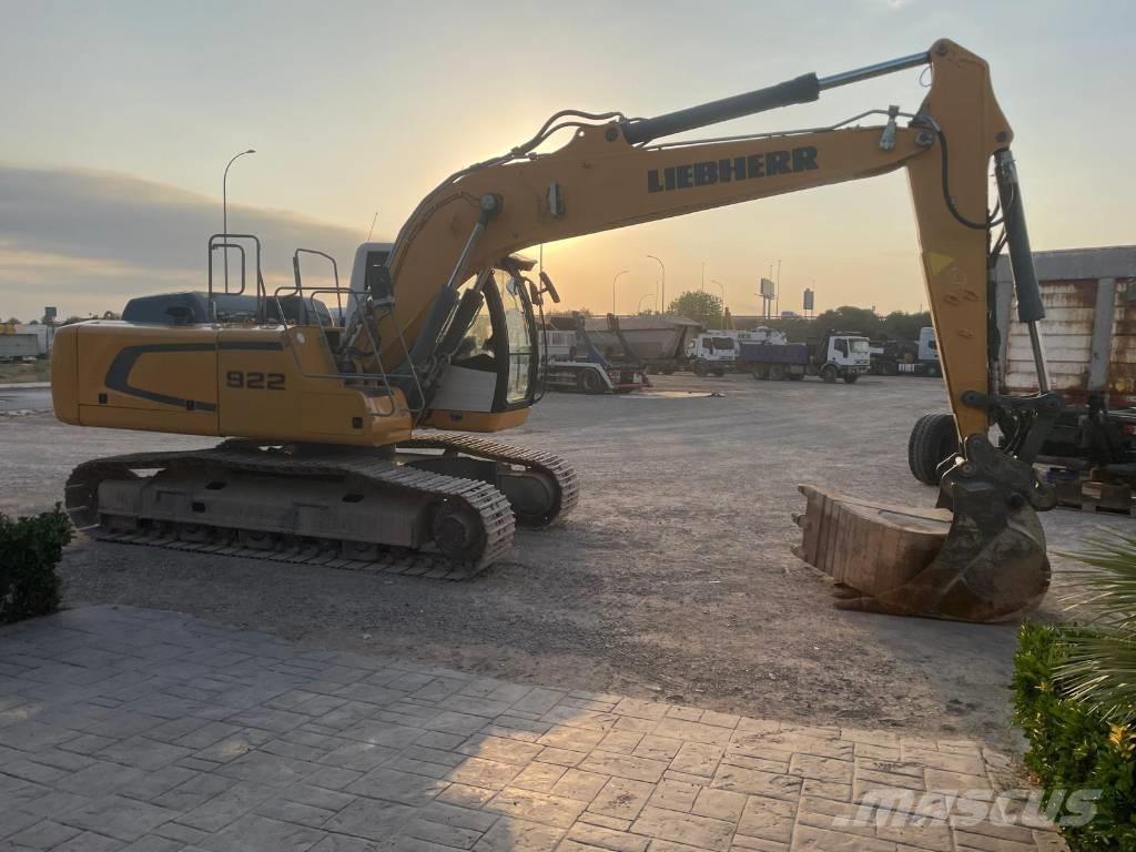 Liebherr R922 NLC Lánctalpas kotrók