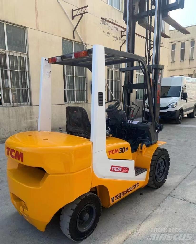 TCM FD30 Tolóoszlopos targonca