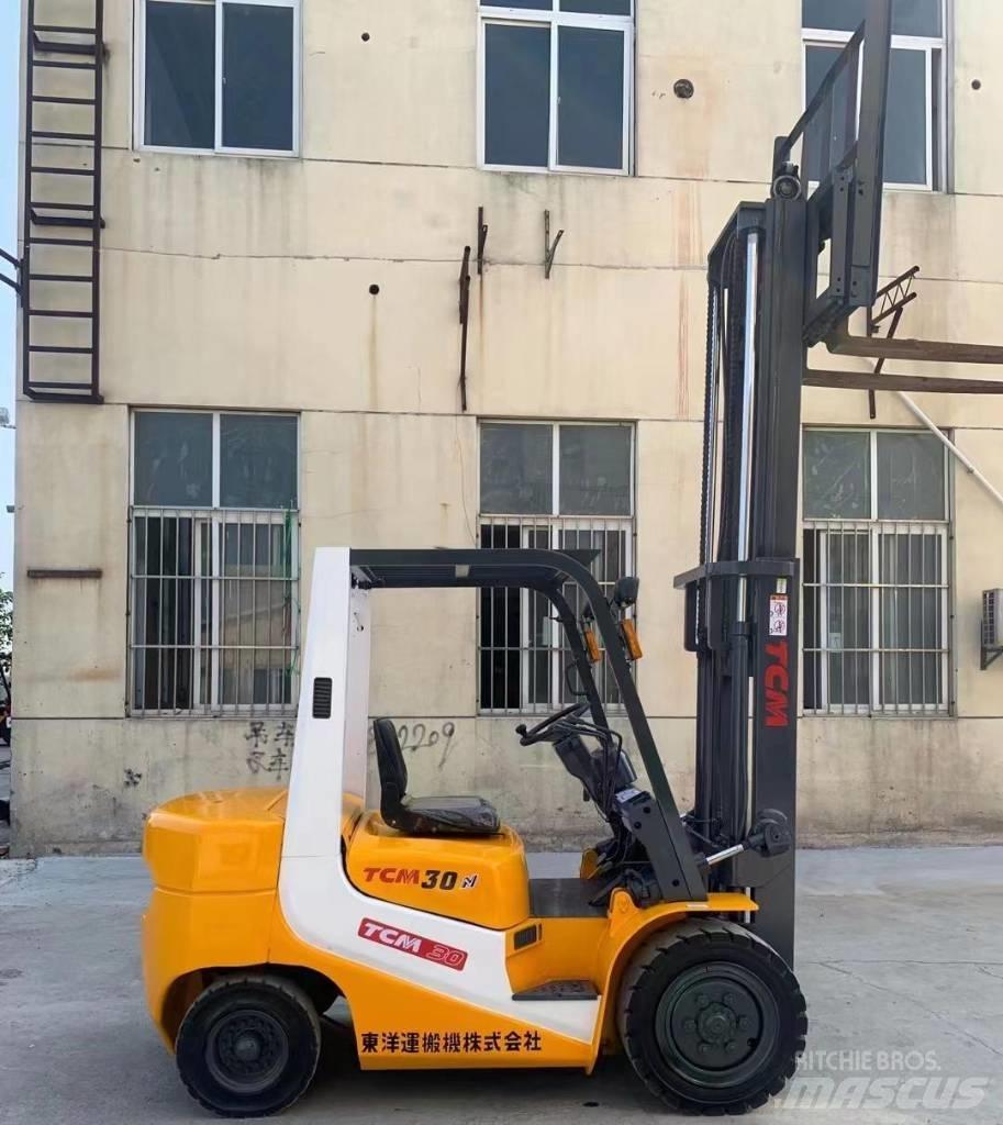 TCM FD30 Tolóoszlopos targonca
