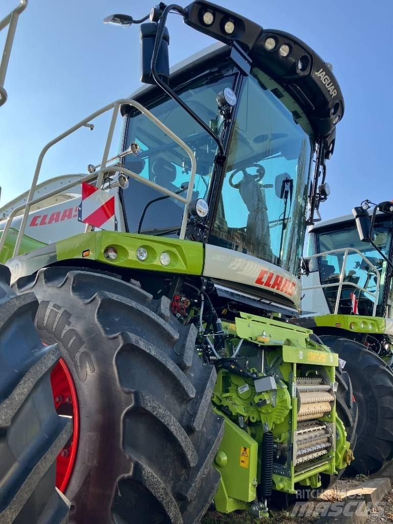 CLAAS Jaguar 950 Önjáró szecskázók