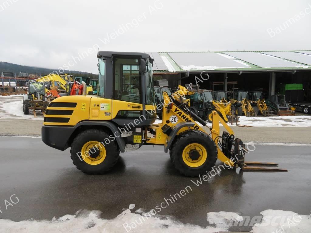 Yanmar V 80 Gumikerekes homlokrakodók