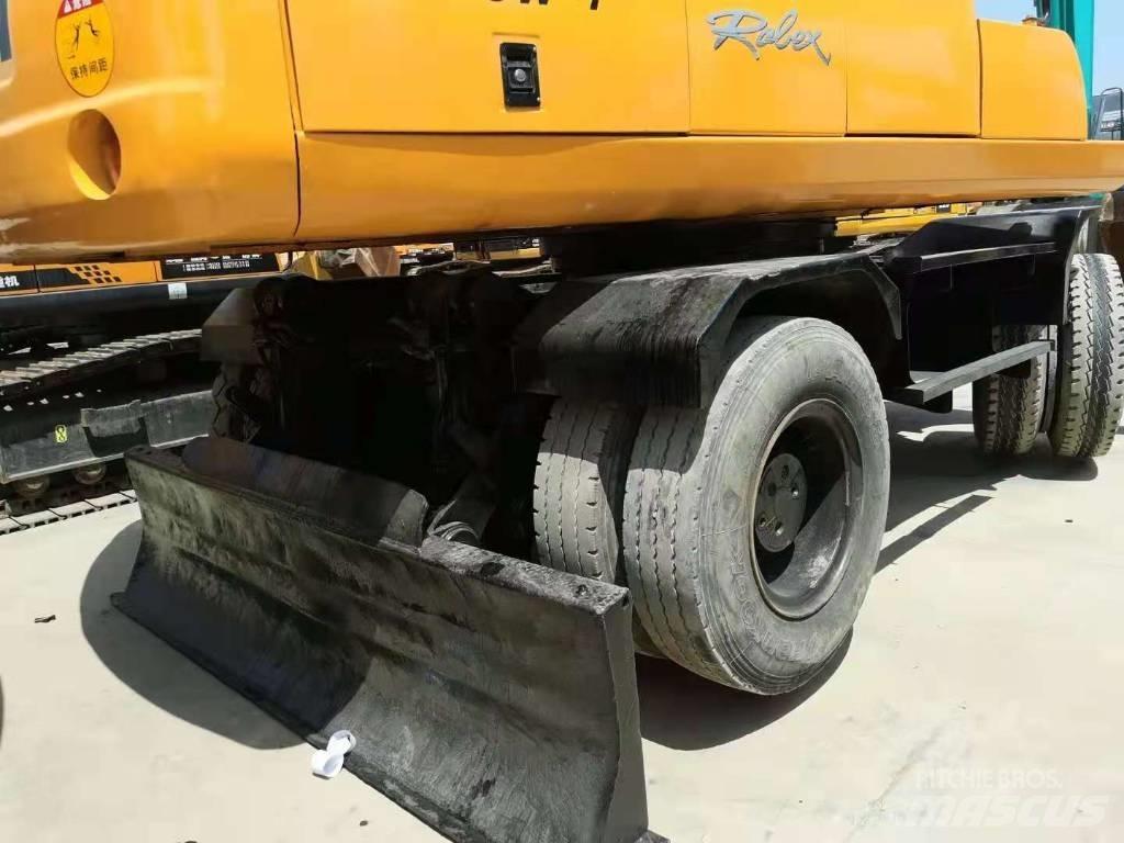 Hyundai R210W-7 Gumikerekes kotrók