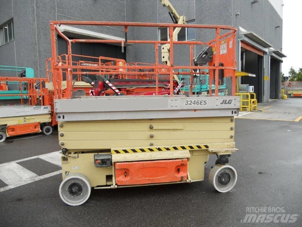 JLG 3246 Ollós emelők
