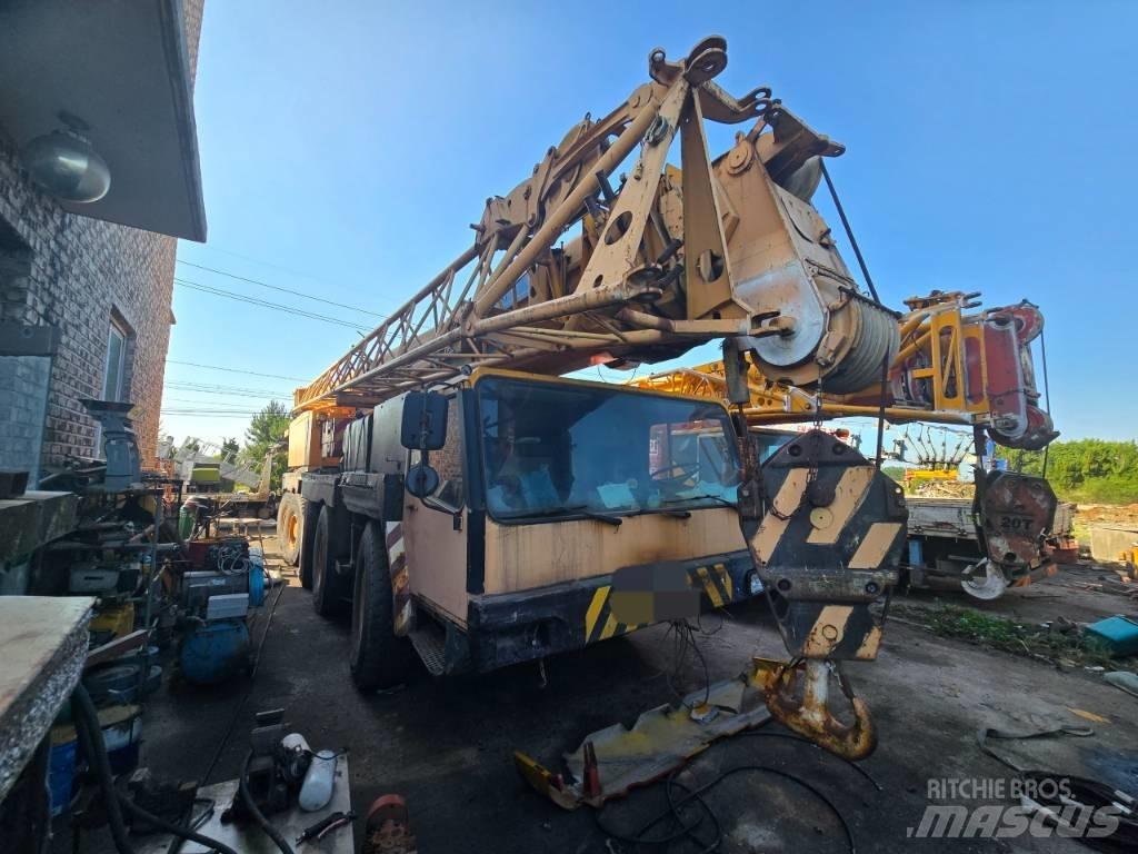 Liebherr LTM 1100-1 Terepdaruk