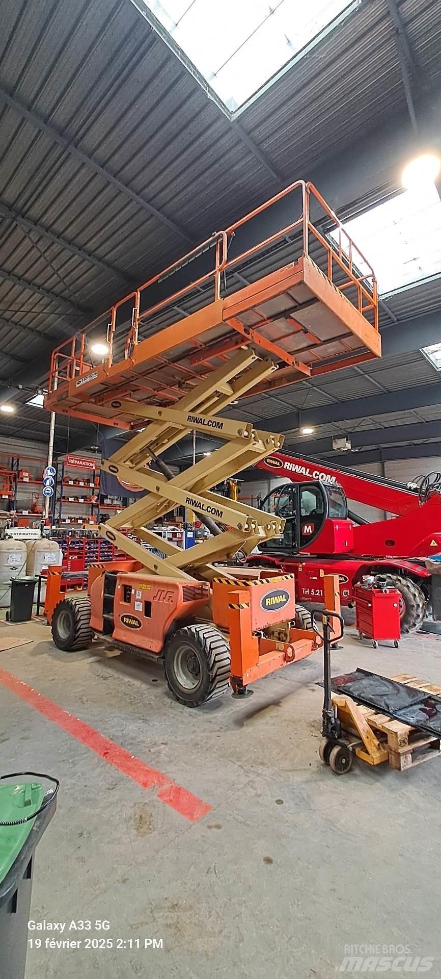JLG 3394RT Ollós emelők