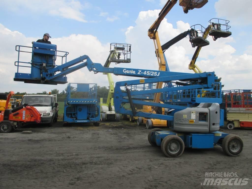 Genie Z 45/25 J DC Karos emelők