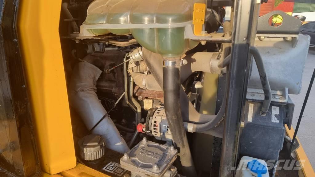 JCB 7FT Hi-Viz Mezei dömperek