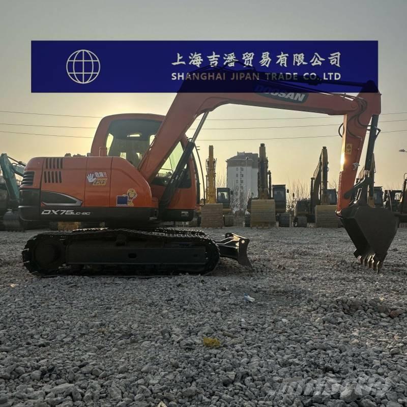 Doosan DX 75 Közepes (midi) kotrók 7 t - 12 t