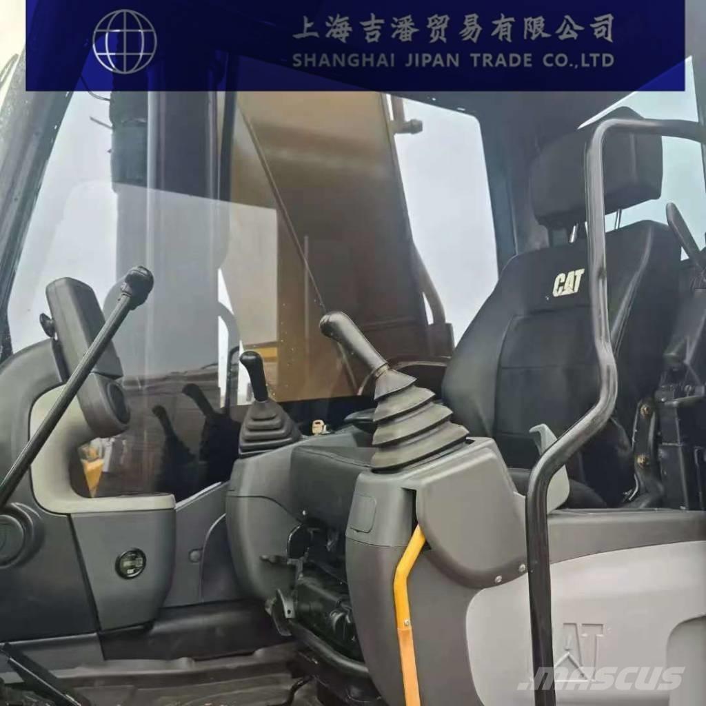 CAT 330 D Lánctalpas kotrók