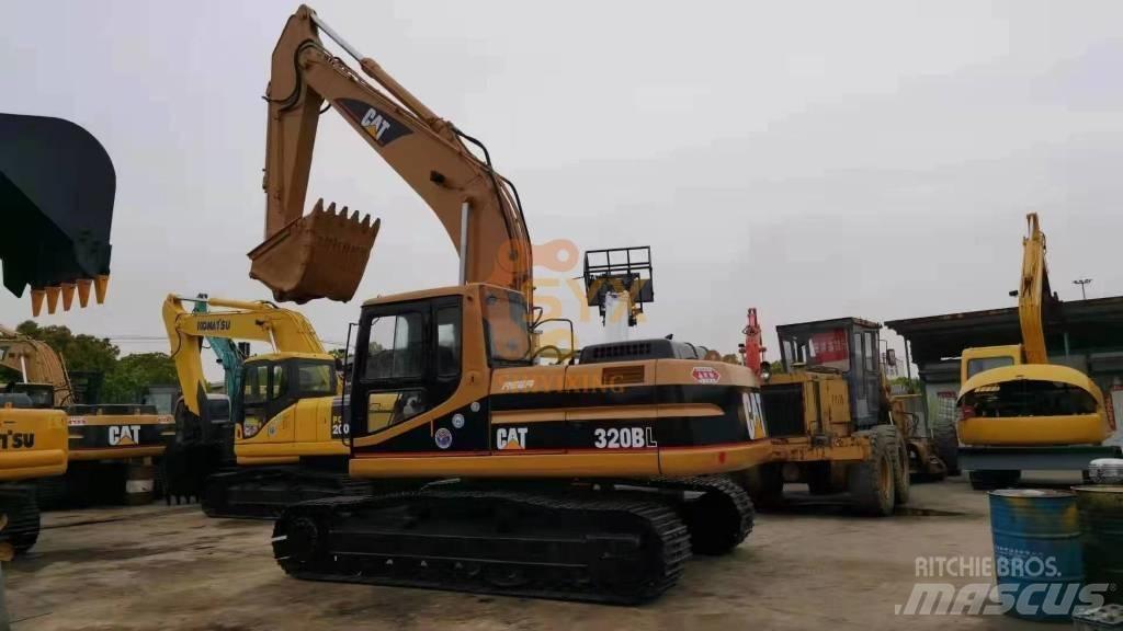 CAT 320 B Lánctalpas kotrók