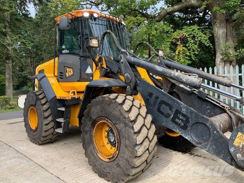 JCB 437 HT Gumikerekes homlokrakodók