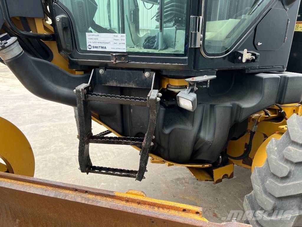 CAT 140M2 AWD Gréderek