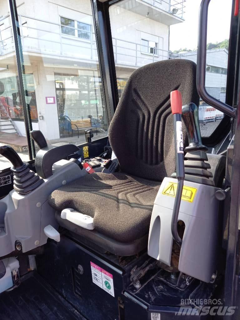 Kubota U 27-4 Mini kotrók < 7t