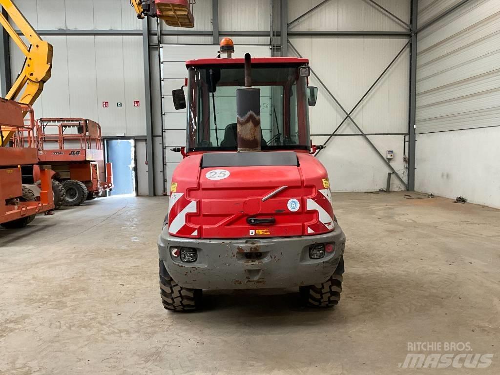Volvo L 25 F Gumikerekes homlokrakodók