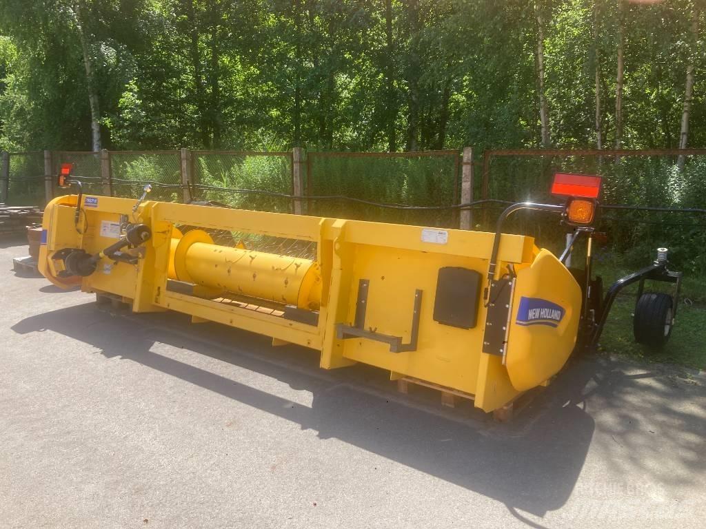 New Holland 790 CP Kombájnok
