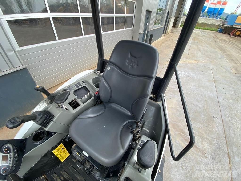 Bobcat E27 Speciális kotrók
