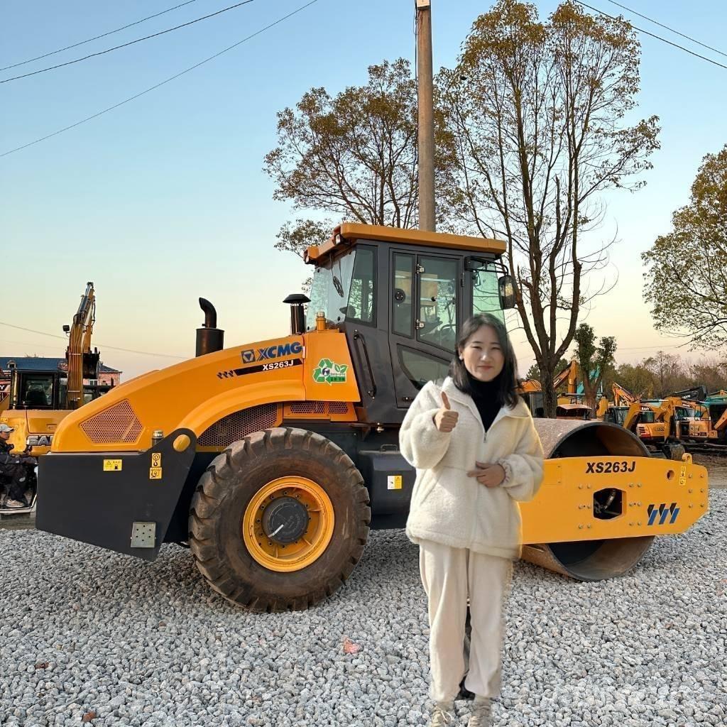 XCMG XS263J Egydobos hengerek
