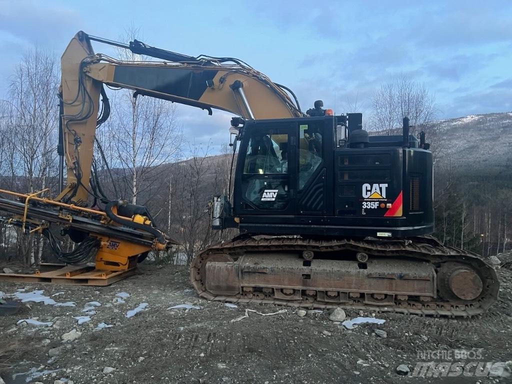CAT 335 F L CR Talaj fúró