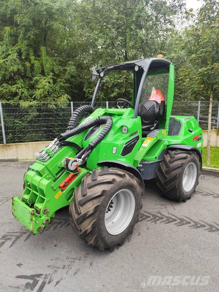 Avant 860 i Univerzális rakodók