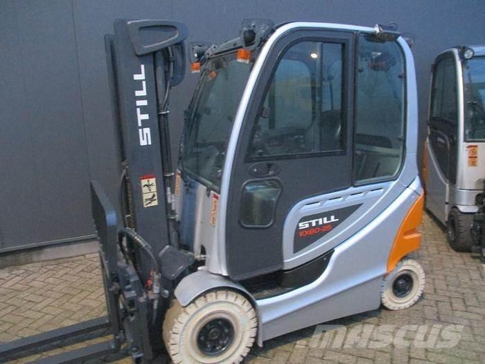 Still RX 60-25 Elektromos targoncák