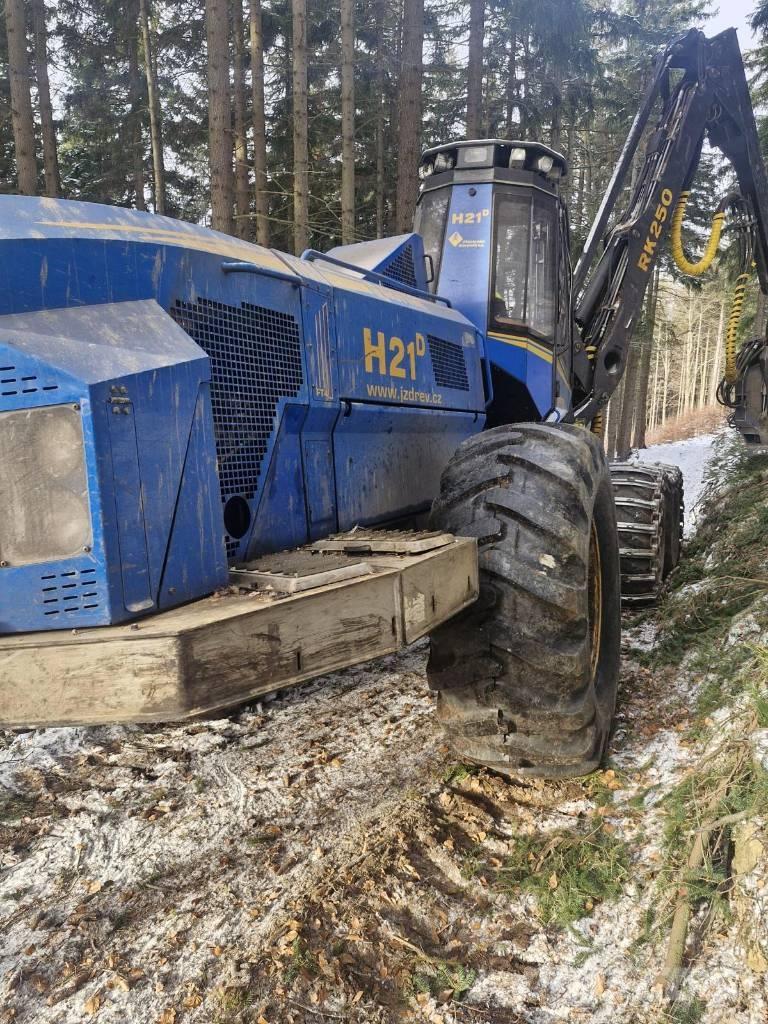 Rottne H21D Betakarítók