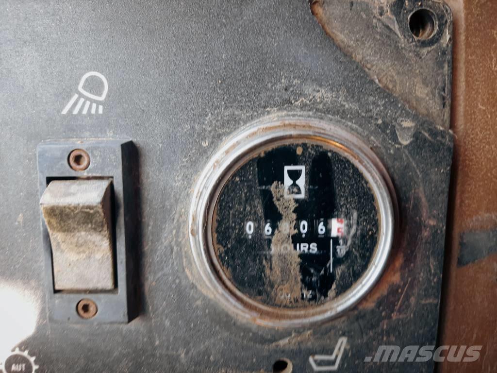 CAT 950 F Gumikerekes homlokrakodók
