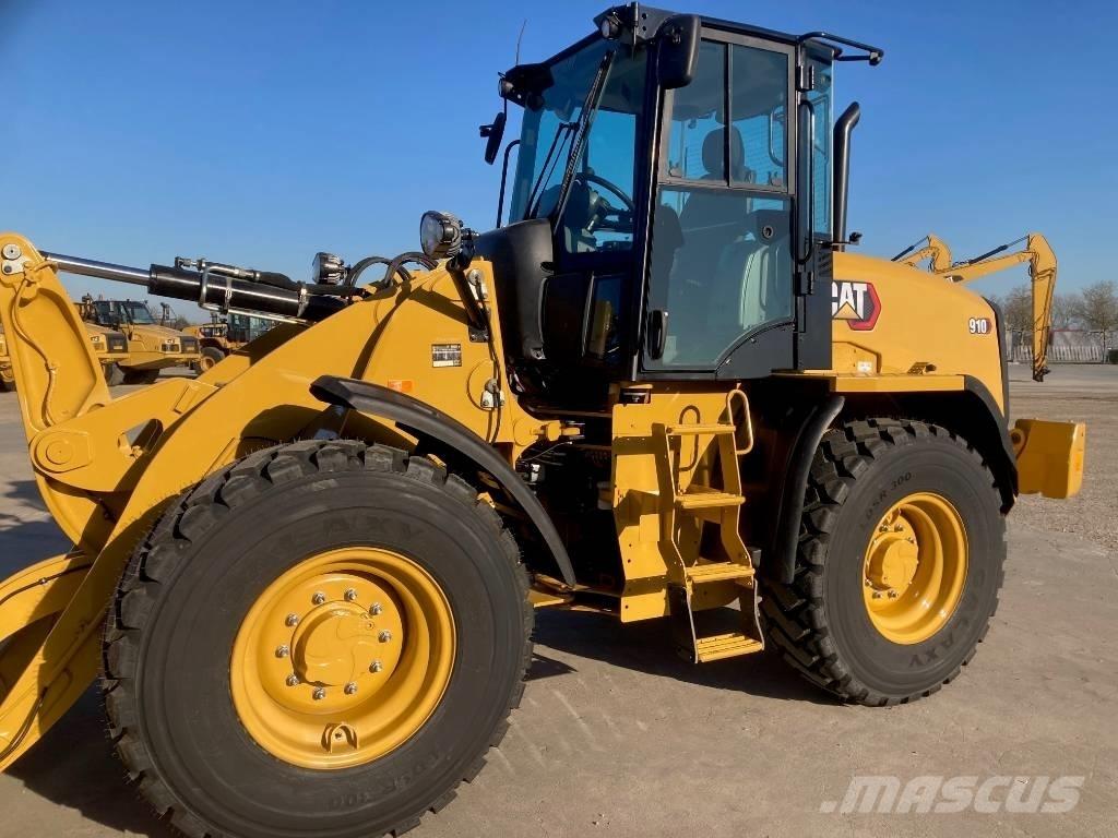 CAT 910 Gumikerekes homlokrakodók