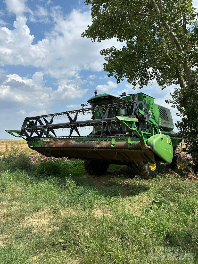 John Deere 1550 CWS Kombájnok