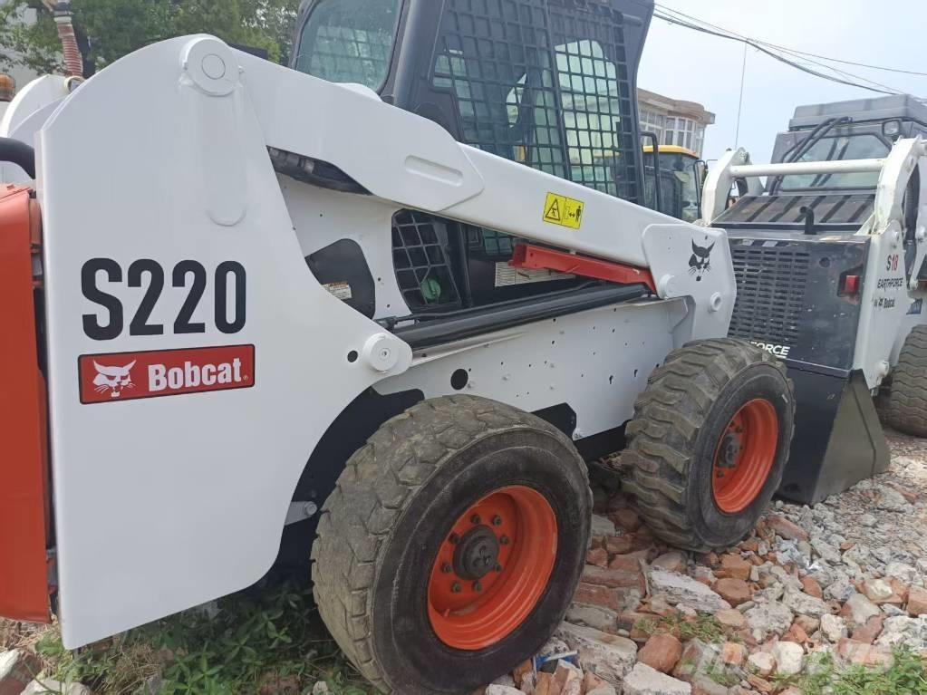 Bobcat S 220 Kompaktrakodók