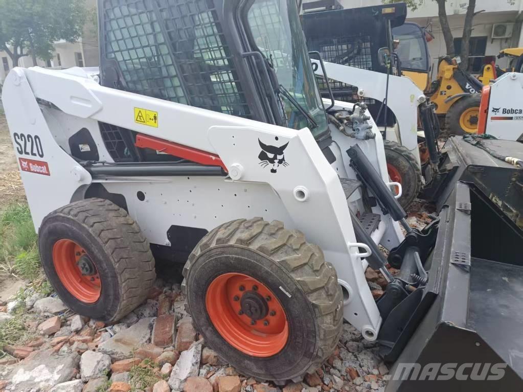 Bobcat S 220 Kompaktrakodók