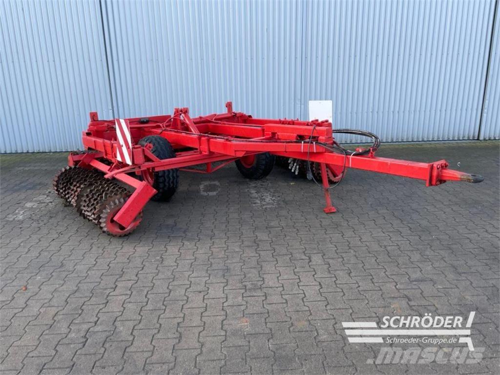  6,00 M WIESENWALZE Egyéb szálastakarmányozási gépek