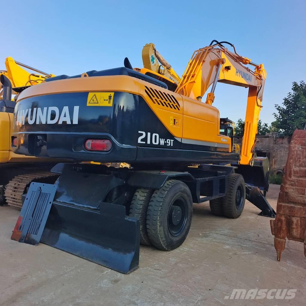 Hyundai 220LC-9T Lánctalpas kotrók