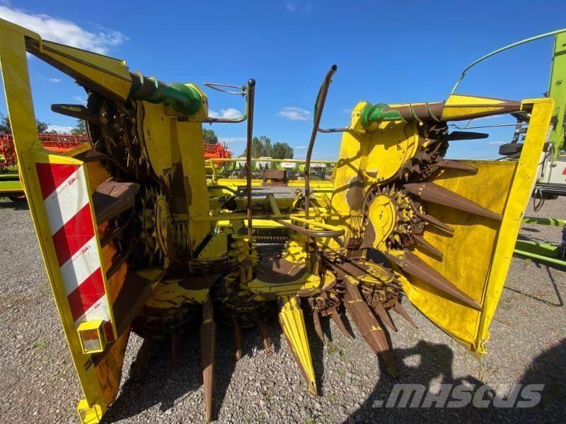 John Deere 7400 Önjáró szecskázók