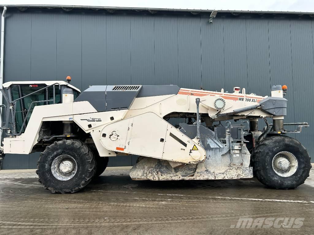 Wirtgen WR200XLi Talajtömörítő gépek