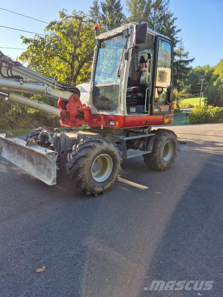 Takeuchi TB 295 W Gumikerekes kotrók