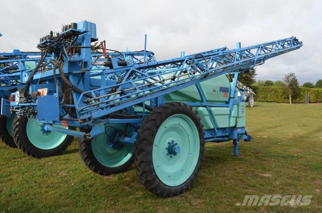 Berthoud Mack 32 Vontatott trágyaszórók
