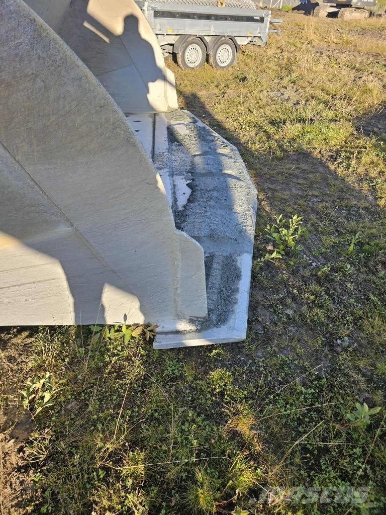 Volvo L 180 H Gumikerekes homlokrakodók