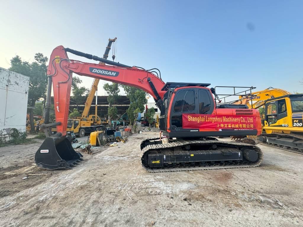 Doosan DX 225 LC Lánctalpas kotrók