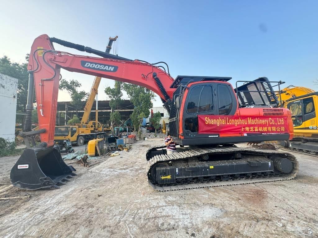 Doosan DX 225 LC Lánctalpas kotrók