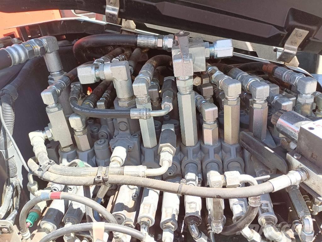 Kubota KX 080-4 Közepes (midi) kotrók 7 t - 12 t