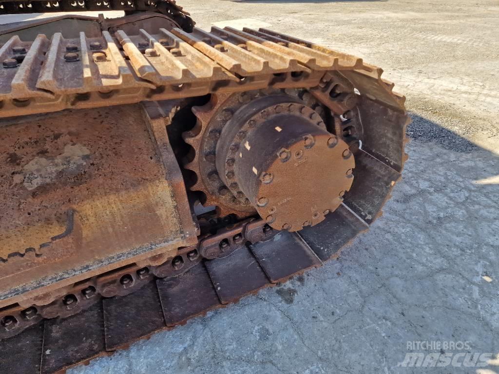 Hitachi ZX 210 LC-6 Lánctalpas kotrók