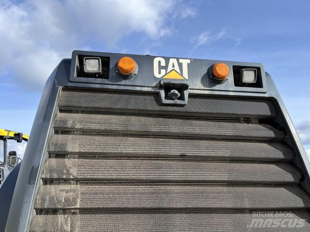 CAT 980K Gumikerekes homlokrakodók