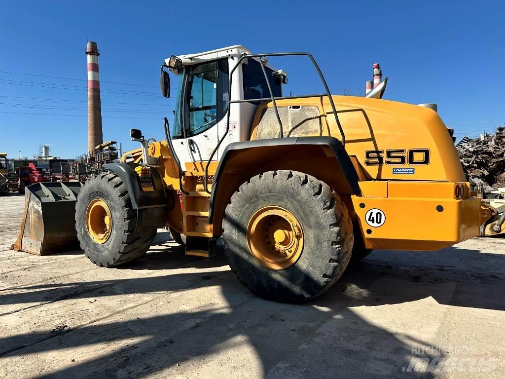 Liebherr L 550 Gumikerekes homlokrakodók