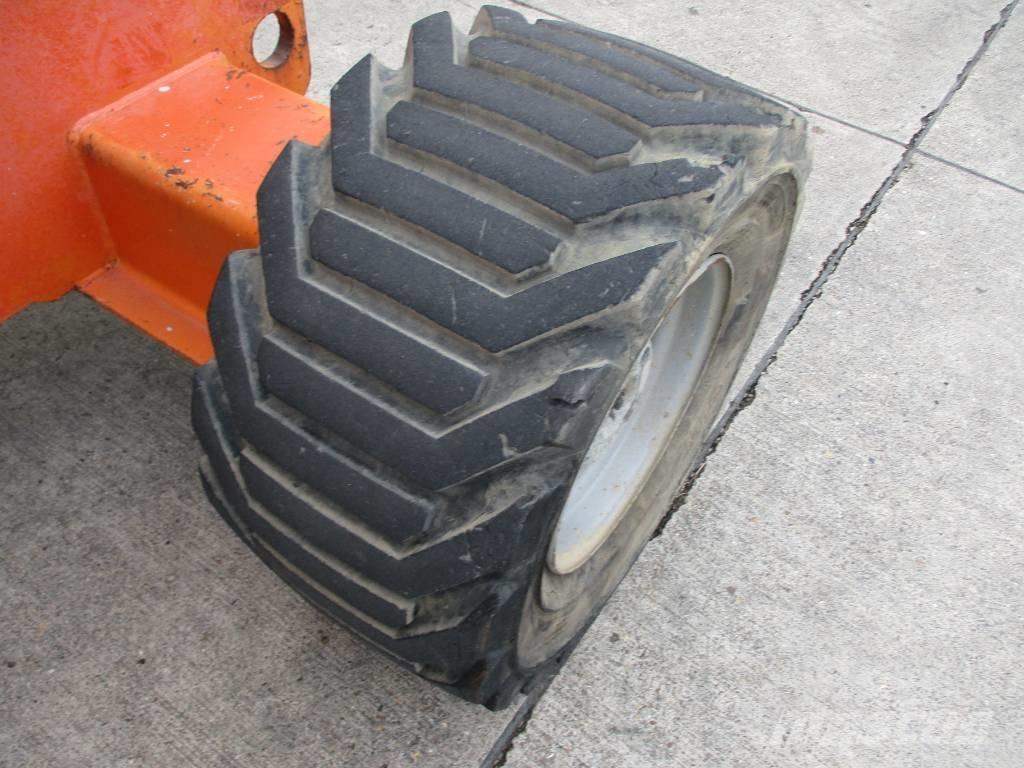 JLG 510 AJ (048) Kompakt önjáró emelők