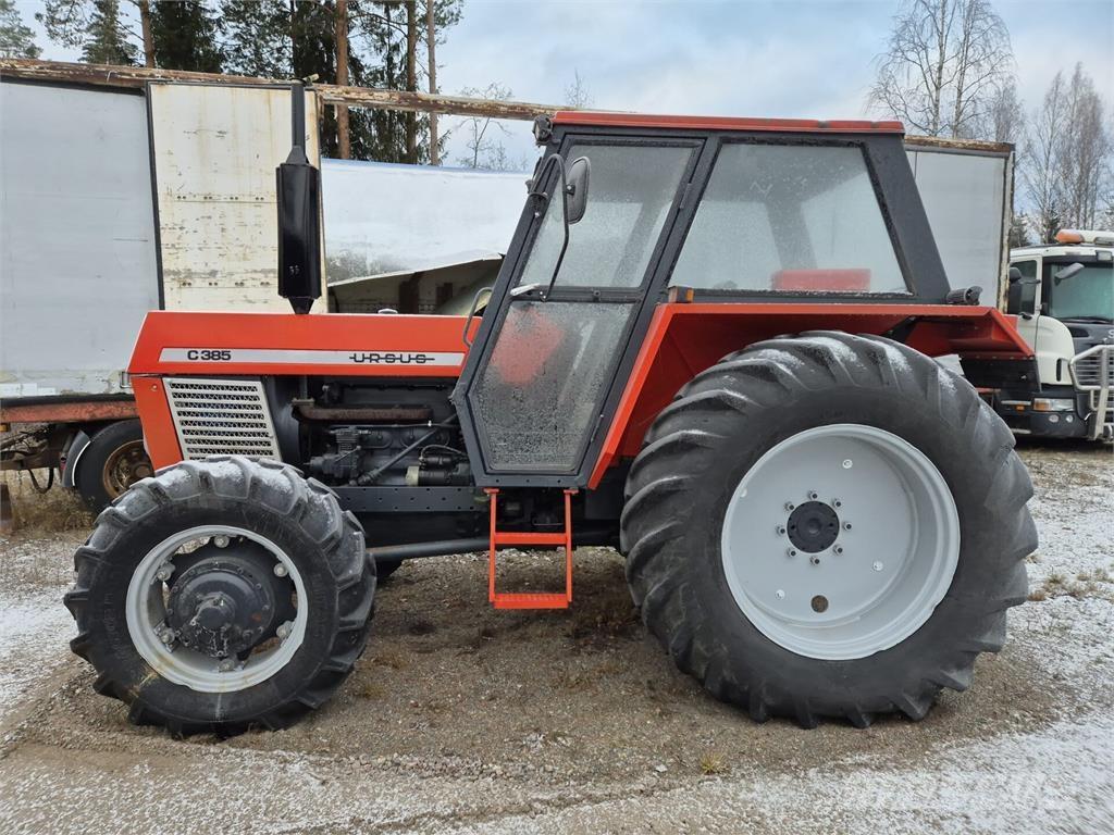 Ursus C385 Traktorok