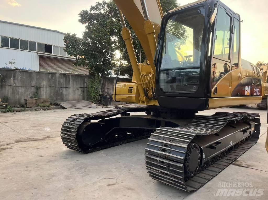 CAT 320 C L Lánctalpas kotrók