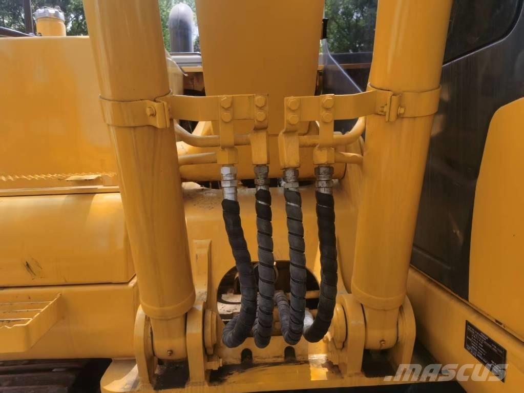 Komatsu PC 130 Lánctalpas kotrók