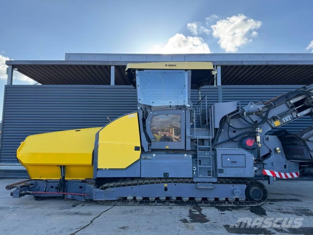 Bomag BMF 2500 S Aszfalt terítõ gépek